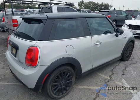 2016 Mini Hardtop Cooper z USA, uszkodzony, nr VIN WMWXP5C5XG3B76156